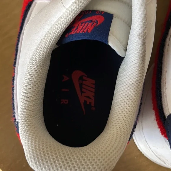 Nike Red & White Air forces - Picture 4 of 6